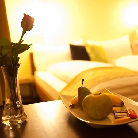 Hotel Restaurant Goldener Schluessel Altdorf Eksteriør billede