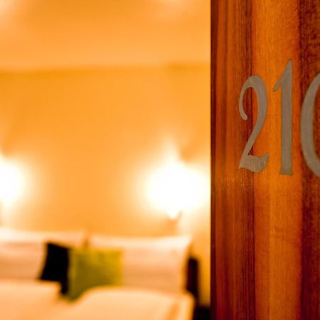 Hotel Restaurant Goldener Schluessel Altdorf Eksteriør billede