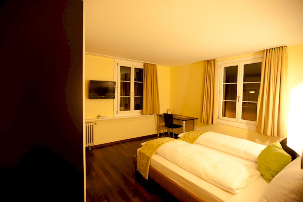 Hotel Restaurant Goldener Schluessel Altdorf Eksteriør billede