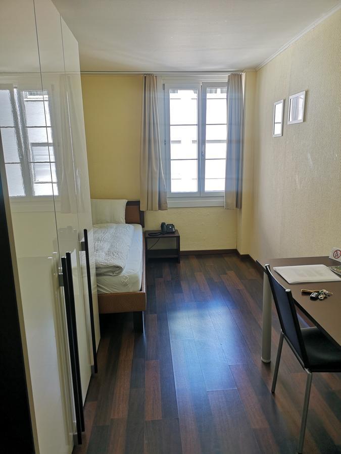 Hotel Restaurant Goldener Schluessel Altdorf Eksteriør billede