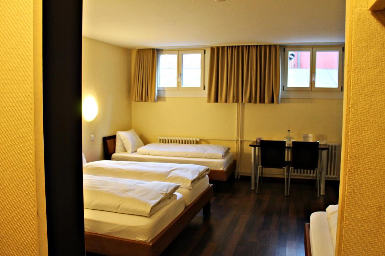 Hotel Restaurant Goldener Schluessel Altdorf Eksteriør billede