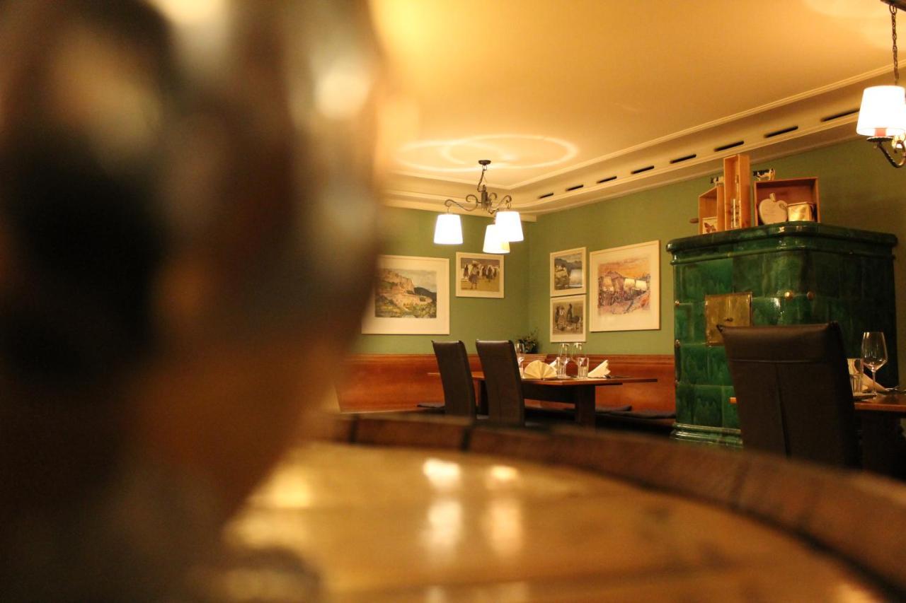 Hotel Restaurant Goldener Schluessel Altdorf Eksteriør billede
